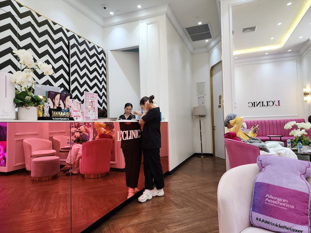 L' CLINIC Thailand Siam Square One