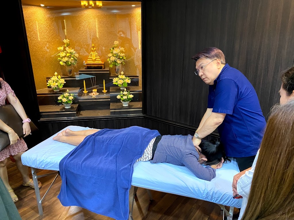 Saladaeng Physiotherapy Clinic